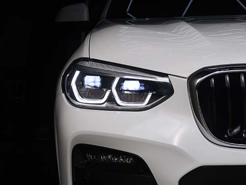 BMW X4 G02 デイライト修理
