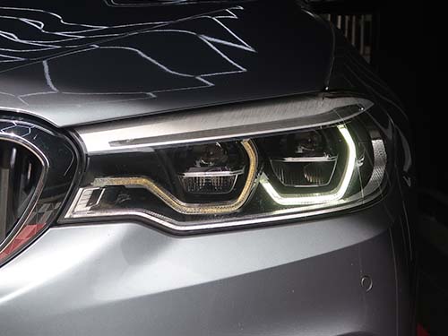 BMW 5シリーズ G30 デイライト 故障
