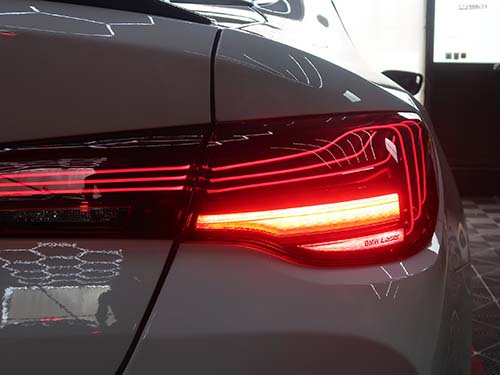 BMW M4 G82 レーザーテールライト
