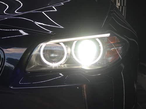 BMW純正中古ヘッドライトを活用したコストを抑えた修理