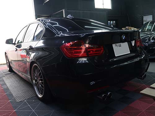 BMW 3シリーズセダン(F30) 320i