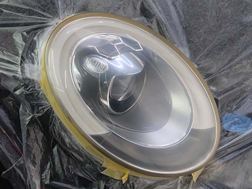 番手を上げながら滑らかな面へと整えていきます