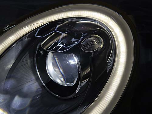 MINI F56 ヘッドライト リペア