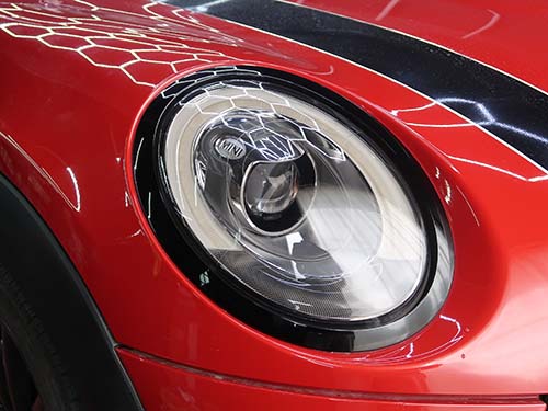 ダイヤモンドスウェル製ブラックグレイのプロテクションフィルムを施工