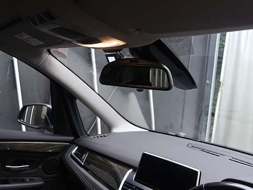 ぐらつきのないルームミラーに復元