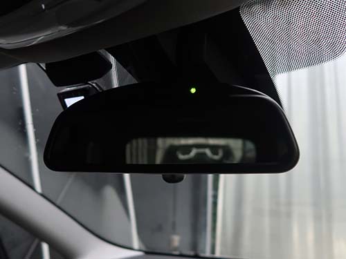 ぐらつきのないルームミラーに復元