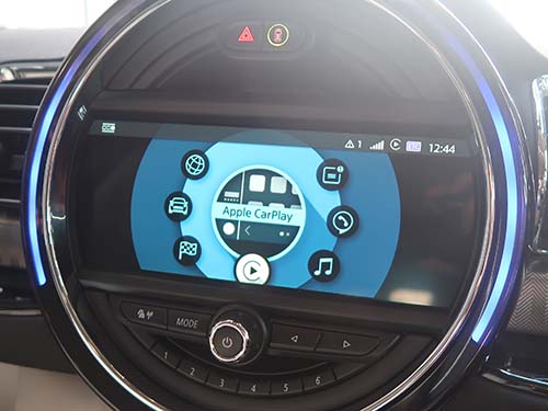 認証コード方式でCarPlayを有効化