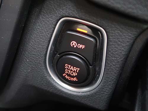 エンジン始動時にアイドリングストップOFF設定