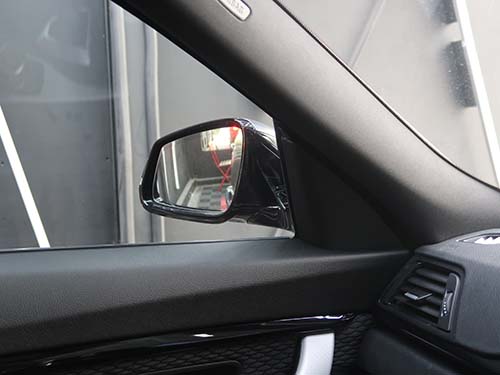 後退時の助手席ドアミラー下降角度を浅めに調整