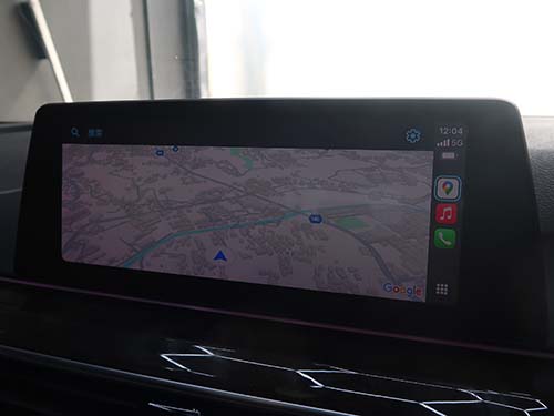 ナビやマップ、ミュージックアプリなどがワイド表示対応