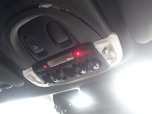 ルームライトのアンビエントライト発光