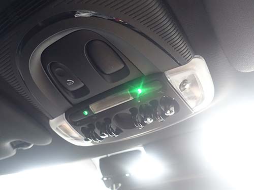 ルームライトのアンビエントライト発光