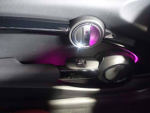 ドアハンドル&ドアアームレスト&ドアポケットのアンビエントライト発光