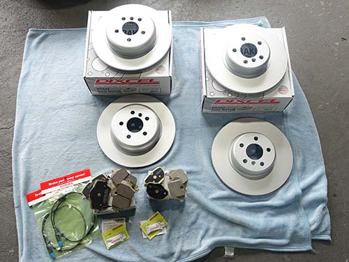 DIXCEL製PDローター＆Mタイプ低ダストパッド、およびブレーキパッドセンサーを交換
