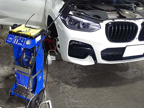 ATE製ブレーキ圧送機「FB-30SR」を使用して圧送交換