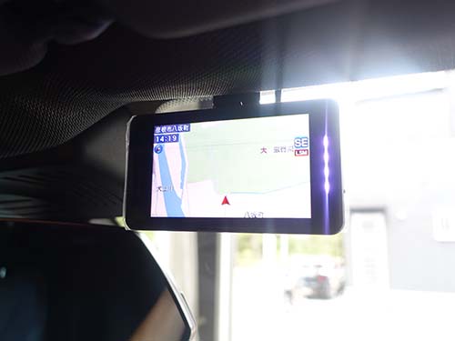 ユピテル製レーザー／レーダー探知機（ZK3100）装着