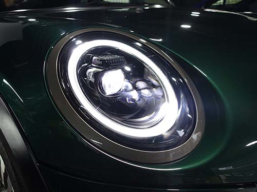 後付に使用するパーツをすべてMINI純正品で統一