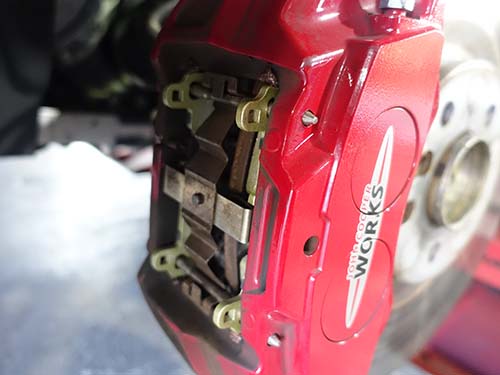 MINI F54 DIXCEL製ブレーキパッド装着