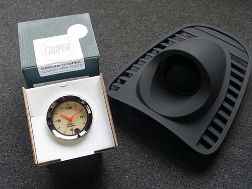 専用センターメーターホルダー＋特注リングで確実に固定