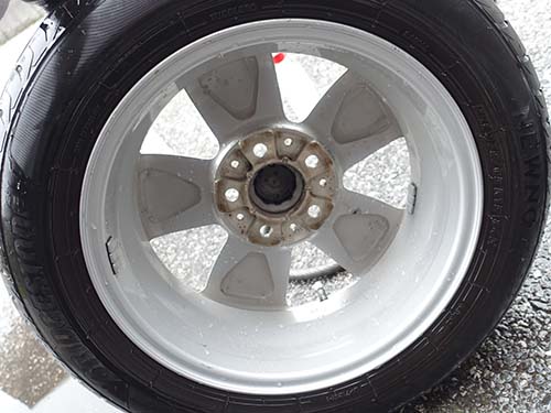 裏側まで丁寧に洗浄してスッキリとした仕上がり