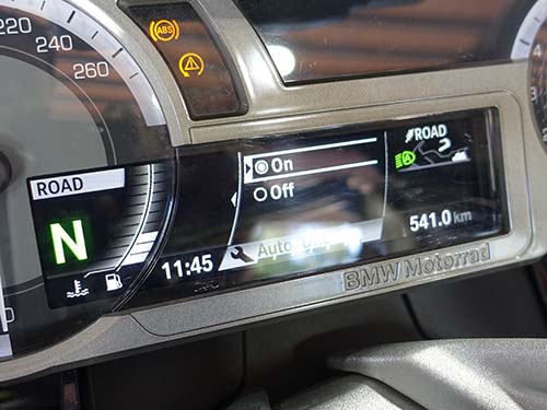 ライダー自身で ON/OFF切り替えができる