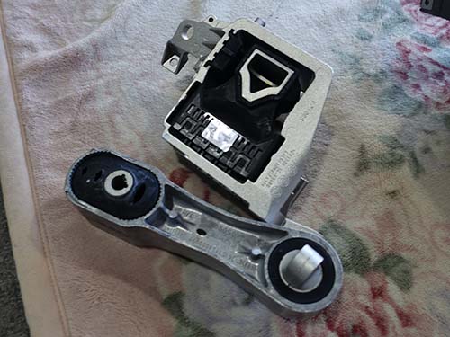 ミニ純正エンジンマウント&ペンドラムサポート