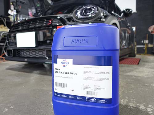 FUCHS（フックス）製 TITAN GT1 FLEX C23 SAE 5W-30