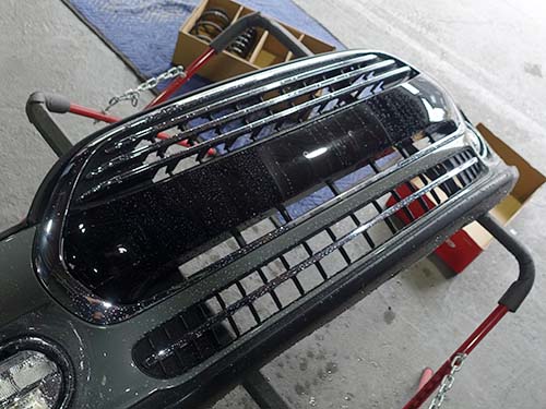 フロント周りのブラックアウト化