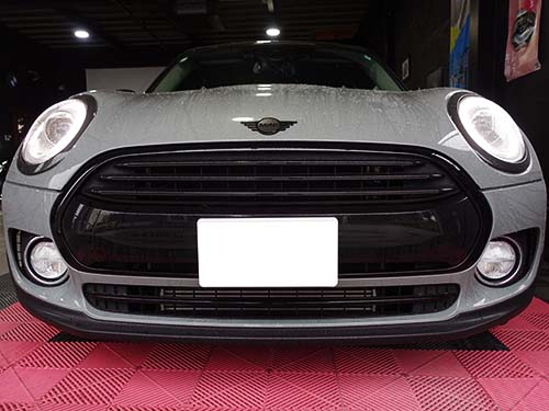 ミニ クラブマン F54 ブラックアウト化