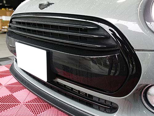 ミニ クラブマン F54 ブラックアウト化