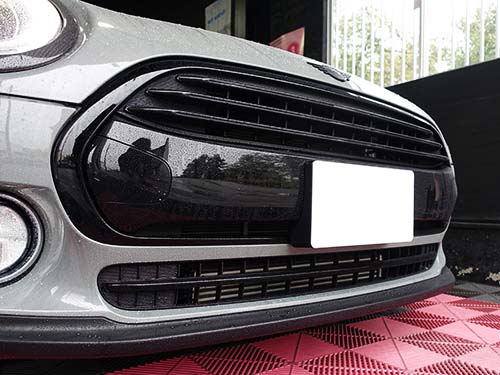 ミニ クラブマン F54 ブラックアウト化