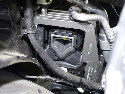 MINI F54 エンジンマウント交換