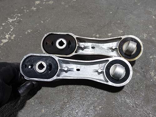 MINI F54 ペンドラムサポート交換