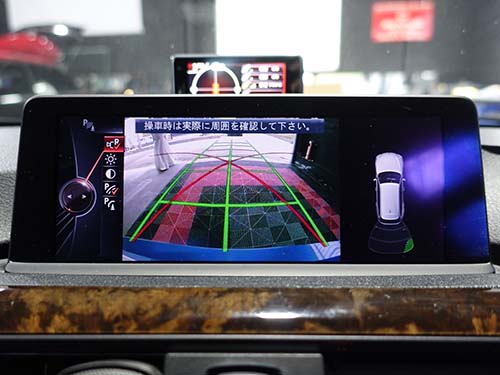 バックカメラの映像