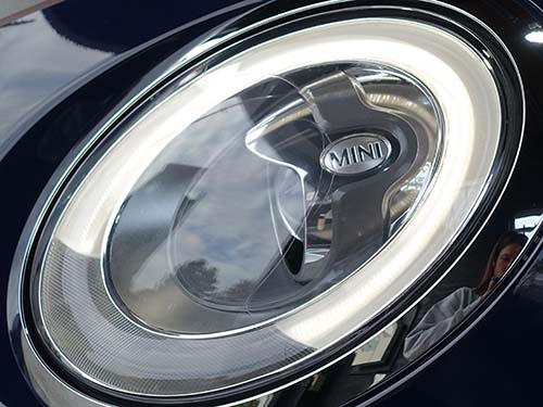 黄ばみや模様が完全に消え、透明度の高い美しいレンズへ復活