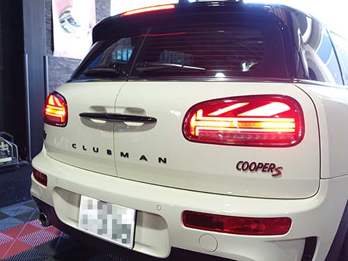 点灯方式の違いに合わせた配線作業とコーディングが必須となる点が重要