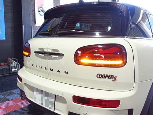 点灯方式の違いに合わせた配線作業とコーディングが必須となる点が重要