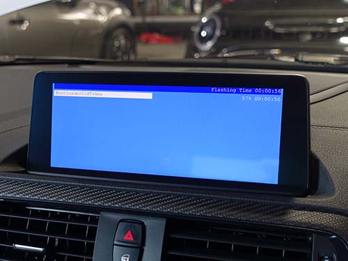 CarPlayのフルスクリーン化には、HMIバージョンが一定以上であることが必須