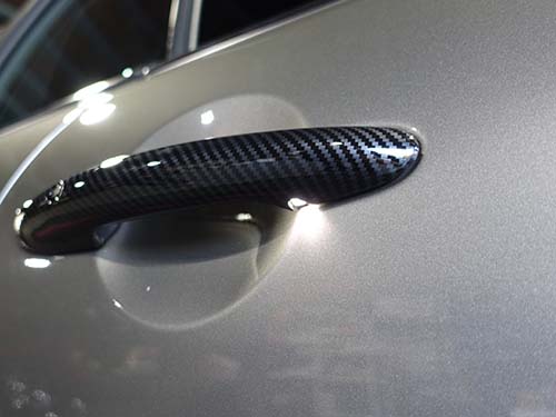 後退時のドアハンドル照明点灯設定