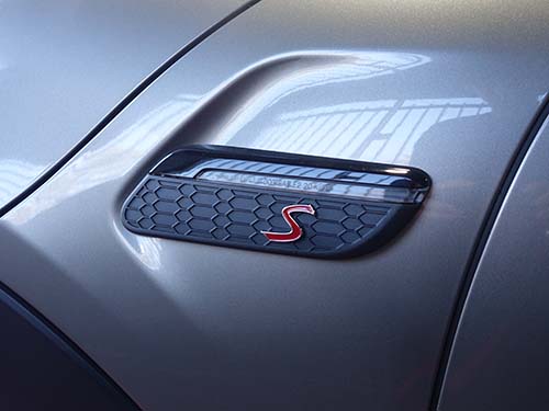 LCI2モデル用純正サイドフラッシャー（ブラック）へ交換