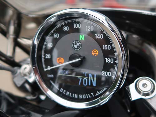 BMW MOTORRAD R18 コーディングして油温表示を追加！