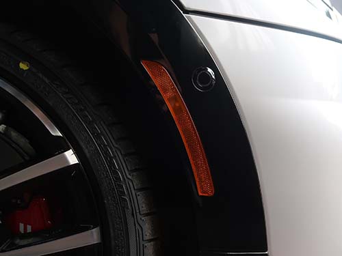 F67 JCWコンバーチブルに純正USサイドマーカー付フェンダー装着