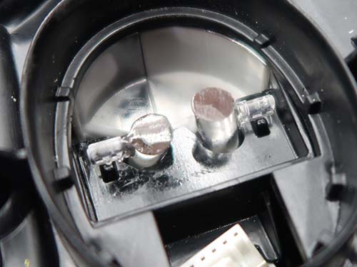 導光を阻害しないよう光沢仕上げへ再研磨