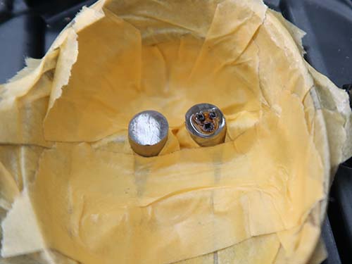 アクリル溶解部分の削り作業