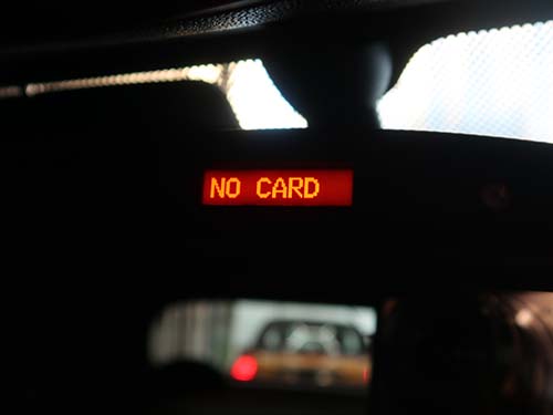 ETCカードを挿入し、読み込み可否、アンテナ状態などを細かく確認