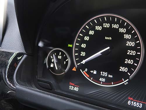 再びヘッドライトを点灯させてチェックを開始