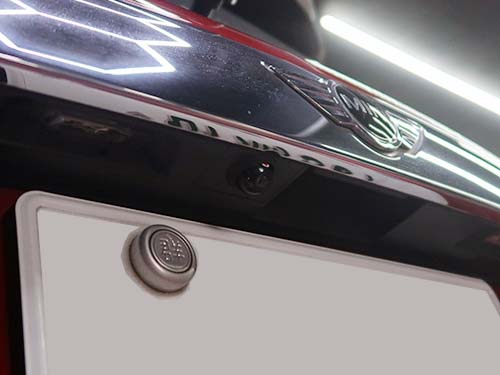 MINI F56 バックカメラ未装着車に超小型カメラ