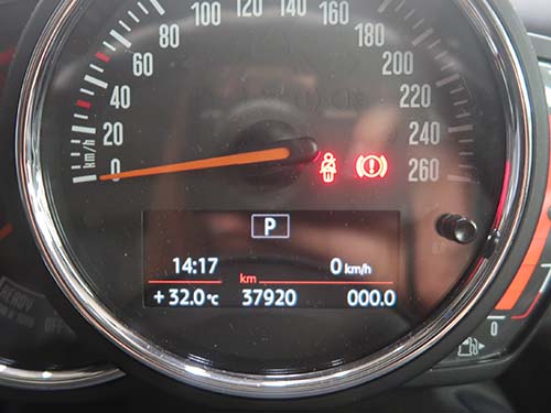 デジタルスピード表示