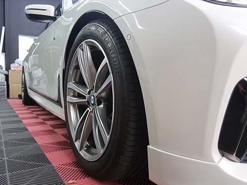 BMW 7シリーズ G12 ホイールスペーサー装着