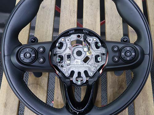 コンバーチブル F57 パドルシフトをステアリング加工で後付